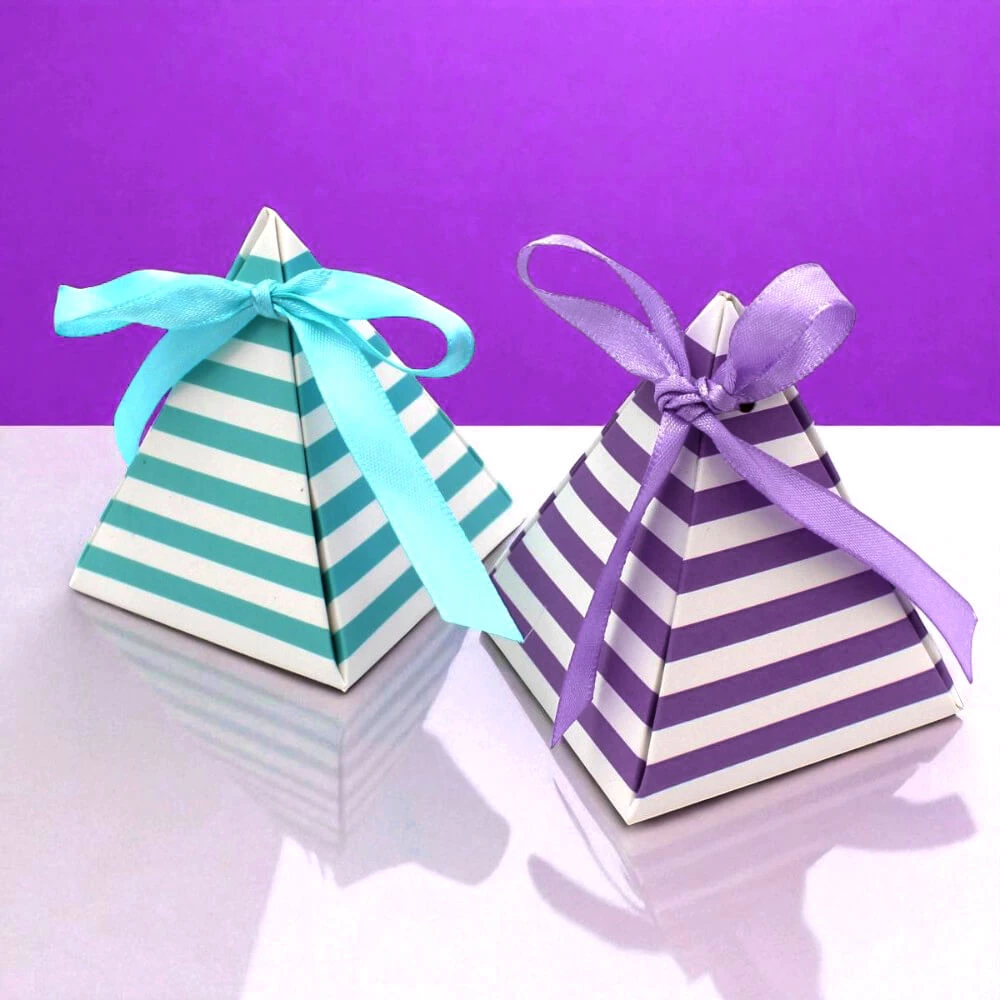 Custom Pyramid Boxes